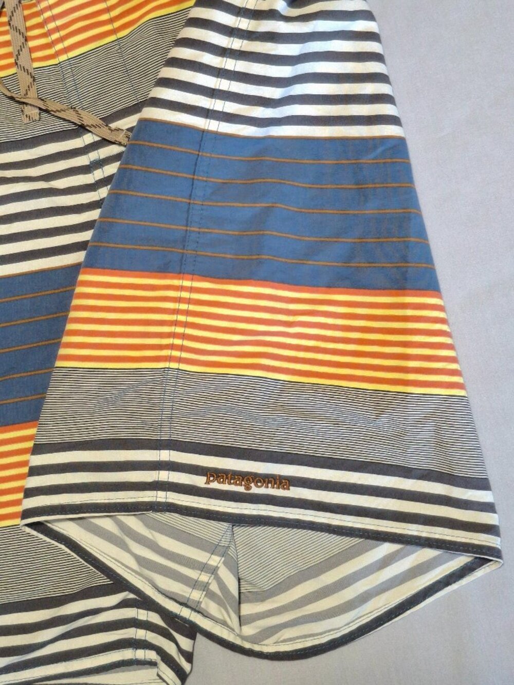 Patagonia Men's Wavefarer Striped Board Shorts - Picture 3 of 8
